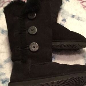 Uggs black boots